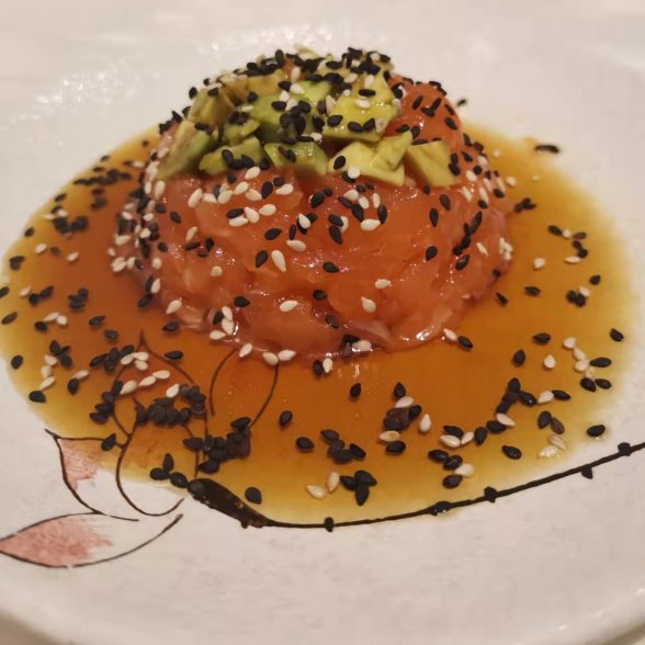 327. tartare salmone