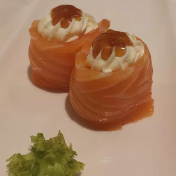 334. gunkan salmone filadelfia