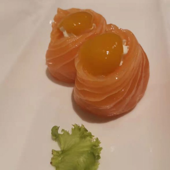 335. gunkan mango